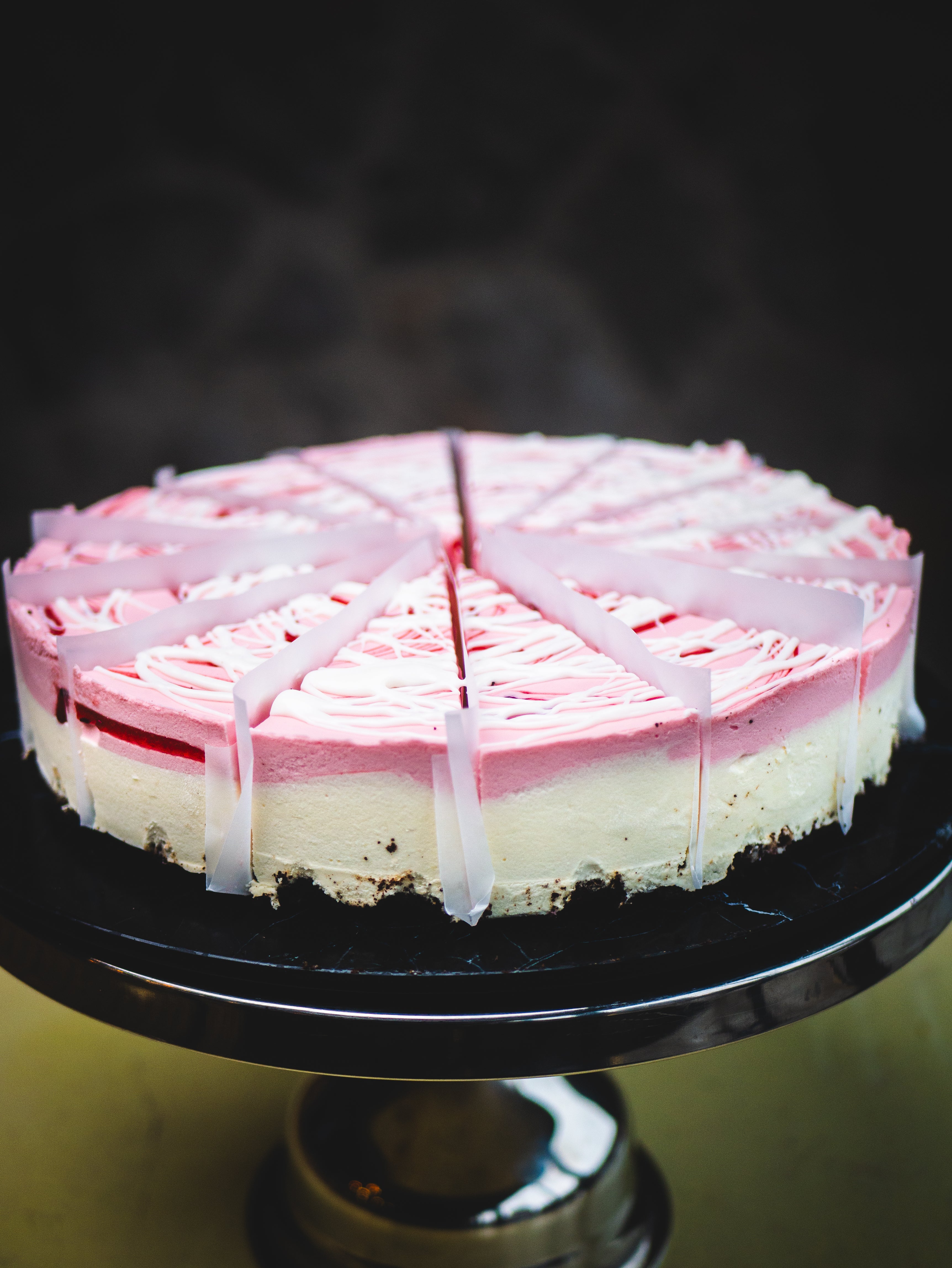 Raspberry White Chocolate Cheesecake